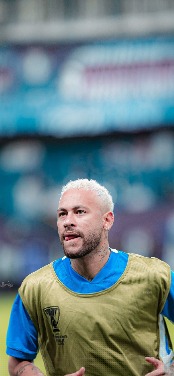 阿斯报：哈维出席丰特的巴萨主席竞选宣讲会，公开反对拉波尔塔（阿斯报：哈维参加丰特的巴萨主席竞选活动，公开表态反对拉波尔塔）