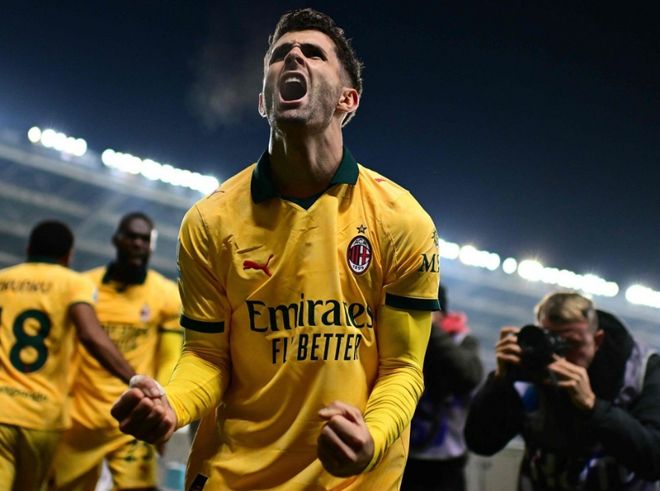 火力不够！斯玛特一人8记三分，其余湖人球员一共8记