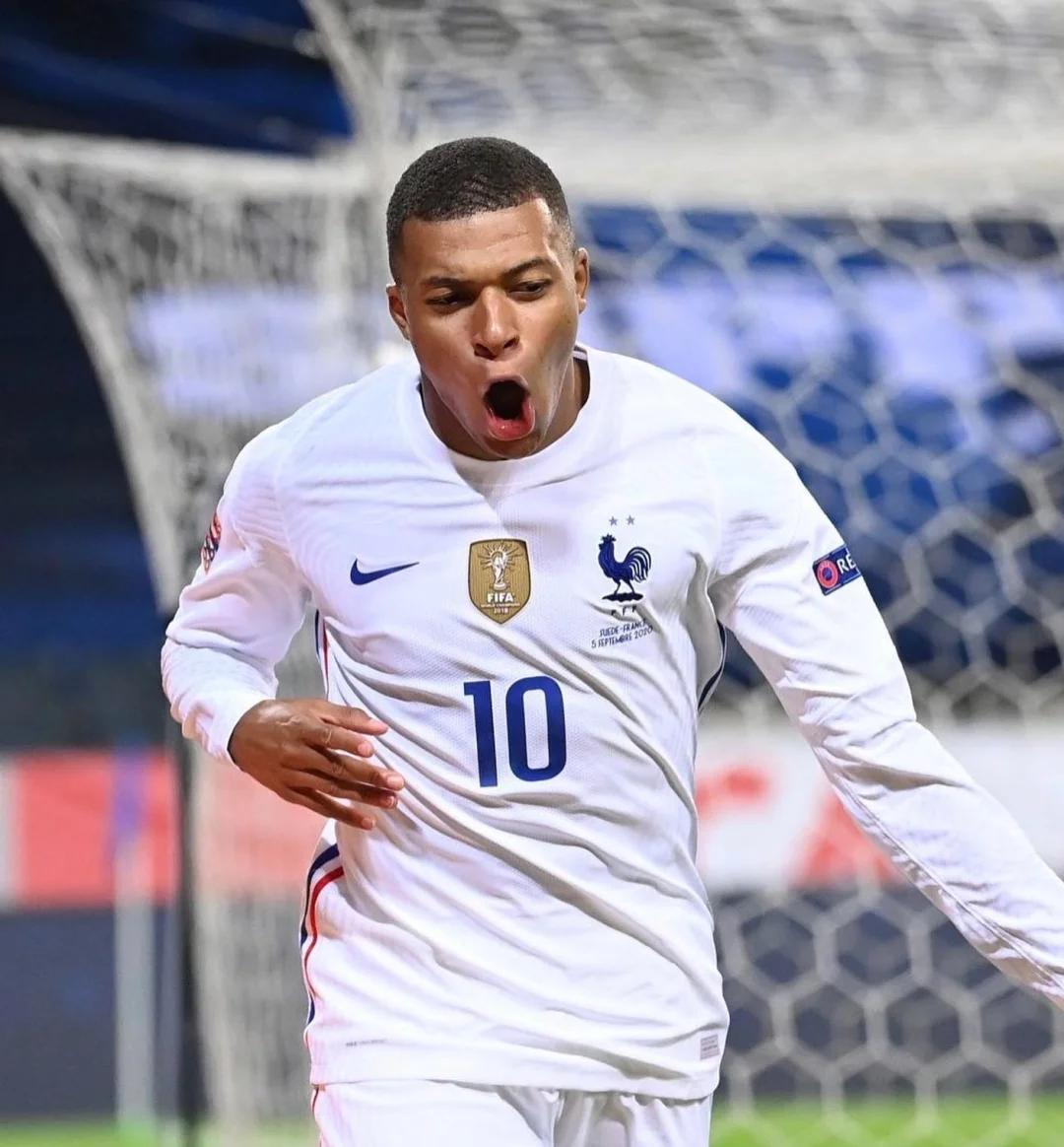 率重庆铜梁龙冲超，张外龙有望带领第5支球队征战中超