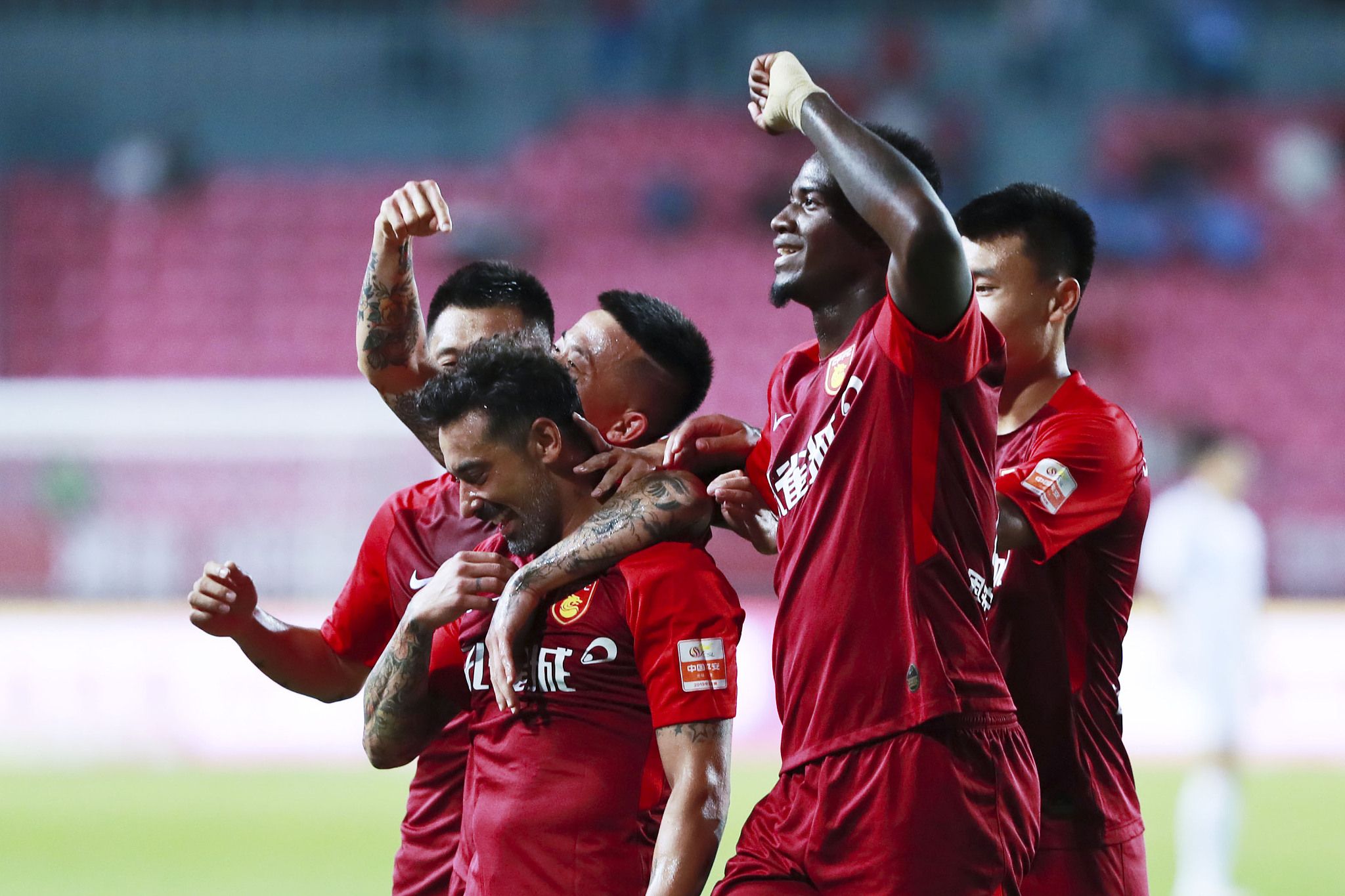 足球职业化的全球趋势