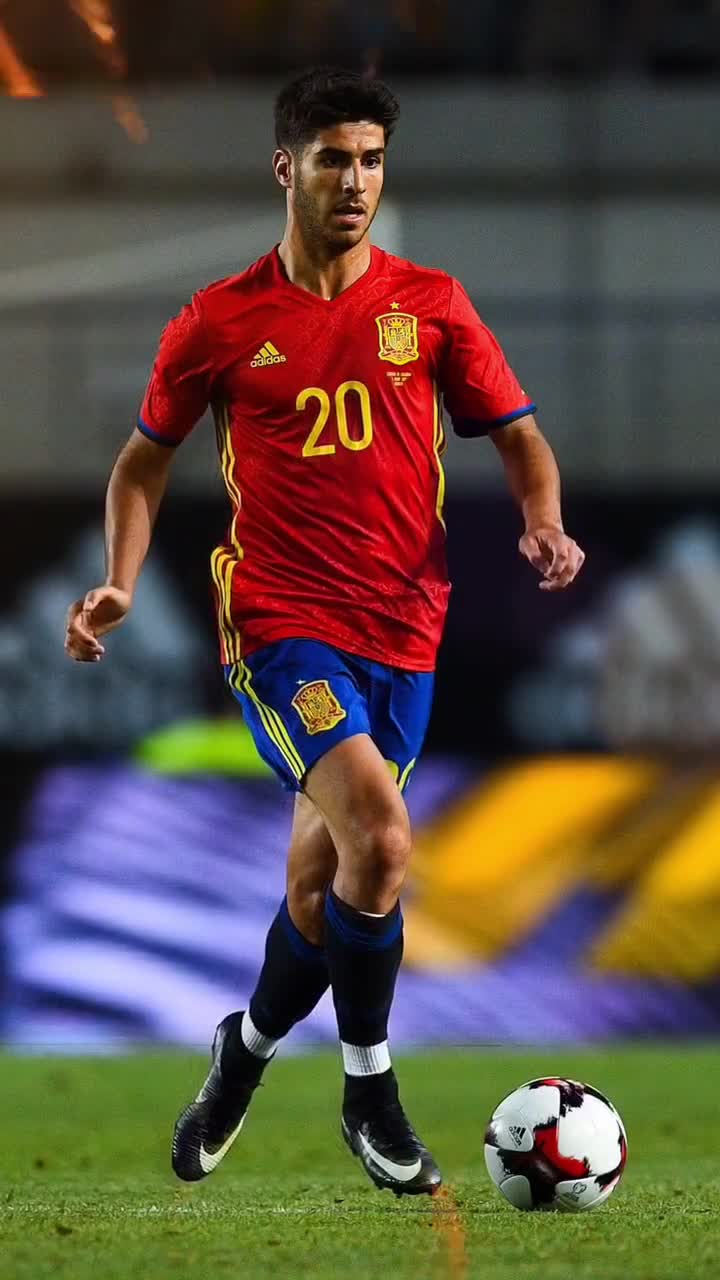 足球报：铁人引进邦本宜裕是庄毅慧眼识珠，明年续约问题不大