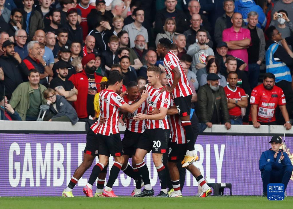 每体：巴萨下赛季门将位置或有重大变动，特狮什琴斯尼可能都离队（每体：巴萨下季门将位置或迎大变，特尔施特根与什琴斯尼均有可能离队）