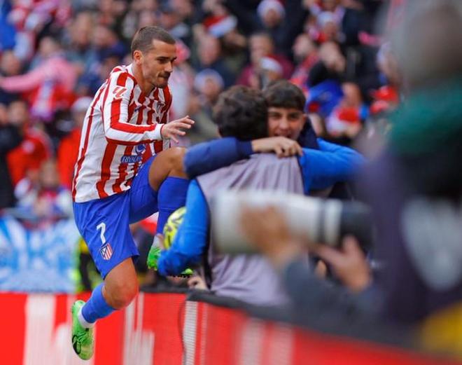 比萨vs克雷莫内塞：夸德拉多、恩佐拉首发，瓦尔迪、米卡伊尔-法耶出战