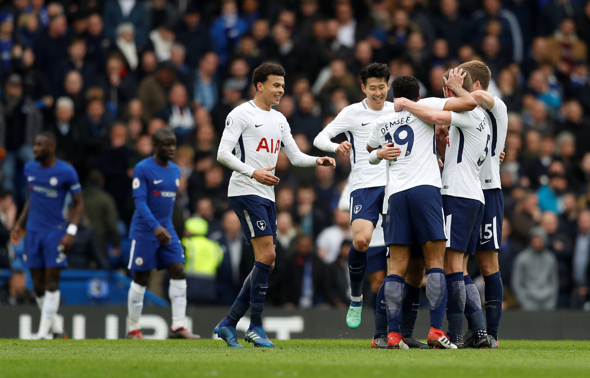 邮报：切尔西想为马帅提供足够的阵容厚度，每位置至少会有2人