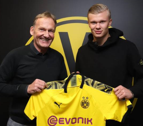 太阳vs马刺前瞻：布克对决福克斯，谁能带队延续连胜步伐？