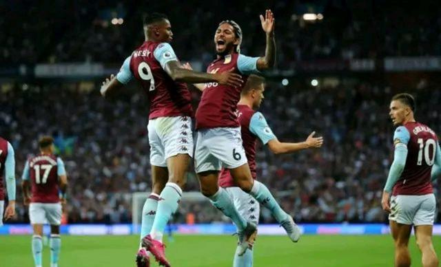 姆伯莫近7次代表喀麦隆出场单人2球3助，制造超半数进球（姆伯莫近7次为喀麦隆出战2球3助，参与球队超半数进球）